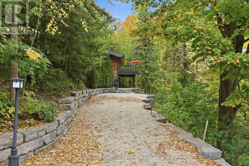 146 Chamonix Crescent — photo 2 of 35