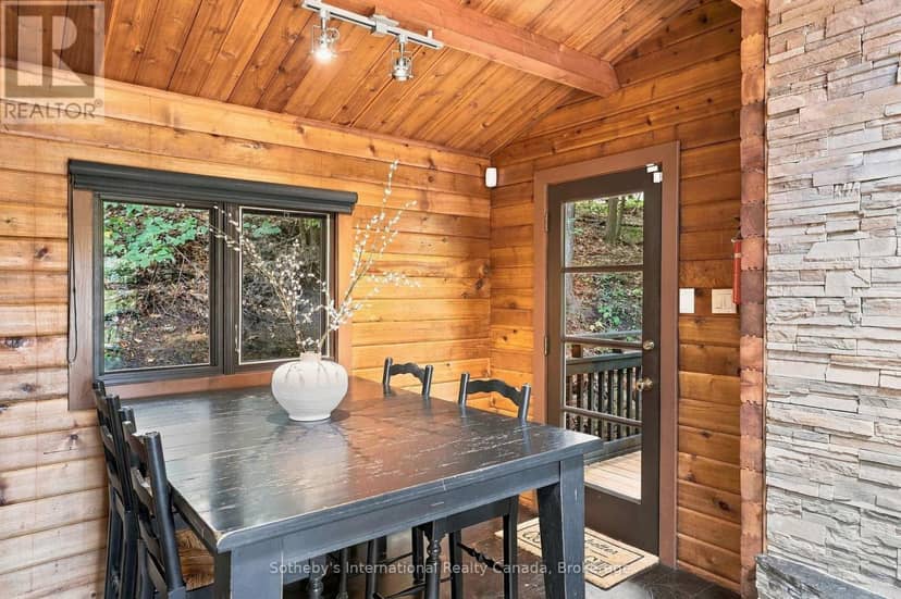 146 Chamonix Crescent — photo 25 of 35