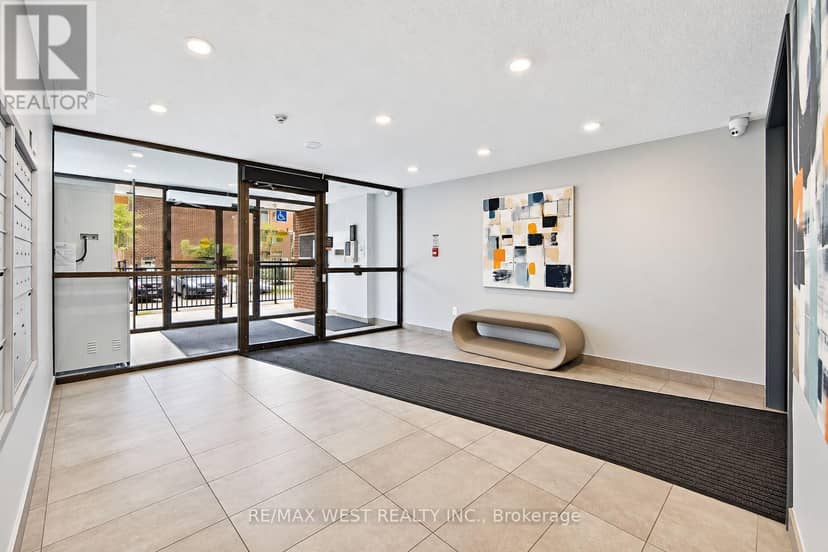 306 - 4062 Lawrence Avenue E, Toronto, photo 2