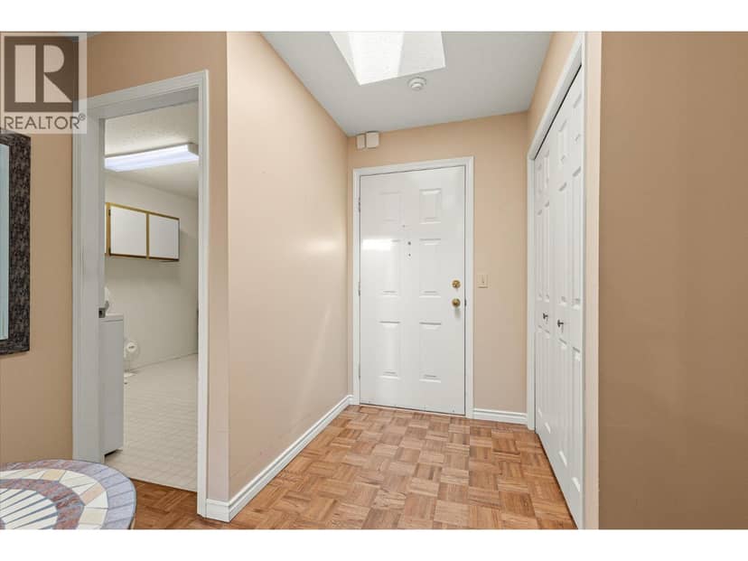 1170 Brookside Avenue Unit# 302, Kelowna, photo 3