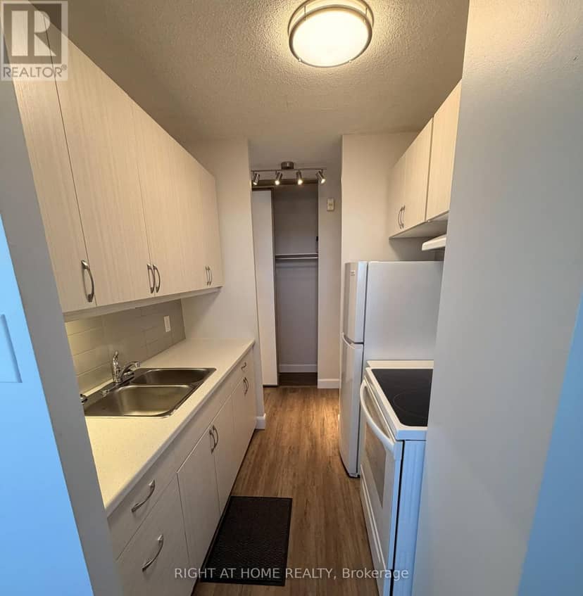 505 - 215 Glenridge Avenue, St. Catharines, photo 8