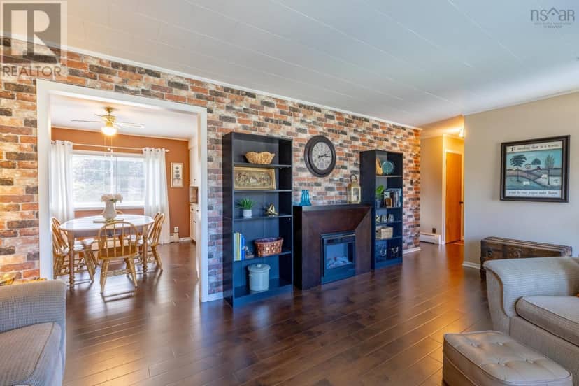 73 King Street — photo 10 of 39