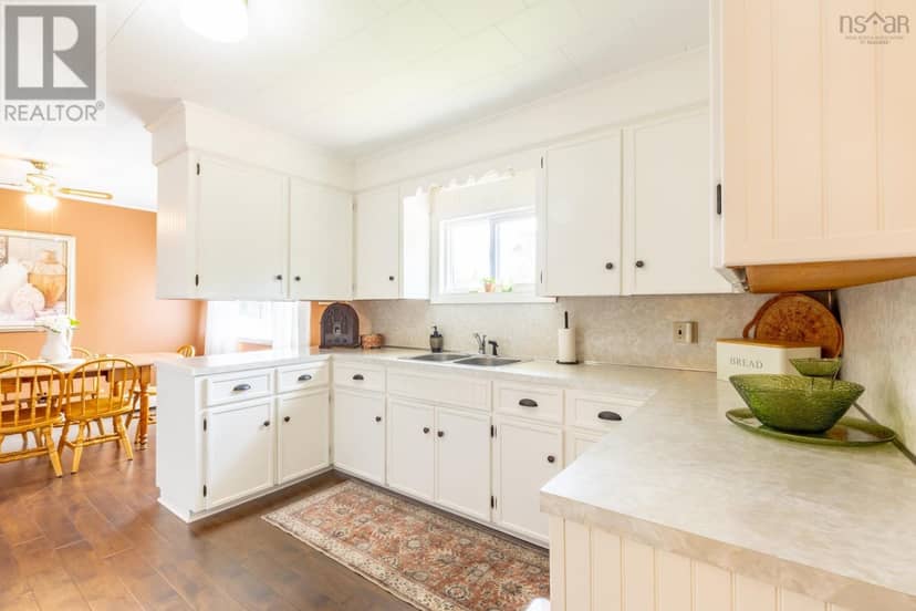 73 King Street, Yarmouth, photo 3