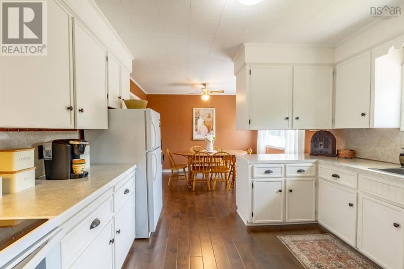 73 King Street, Yarmouth, photo 4