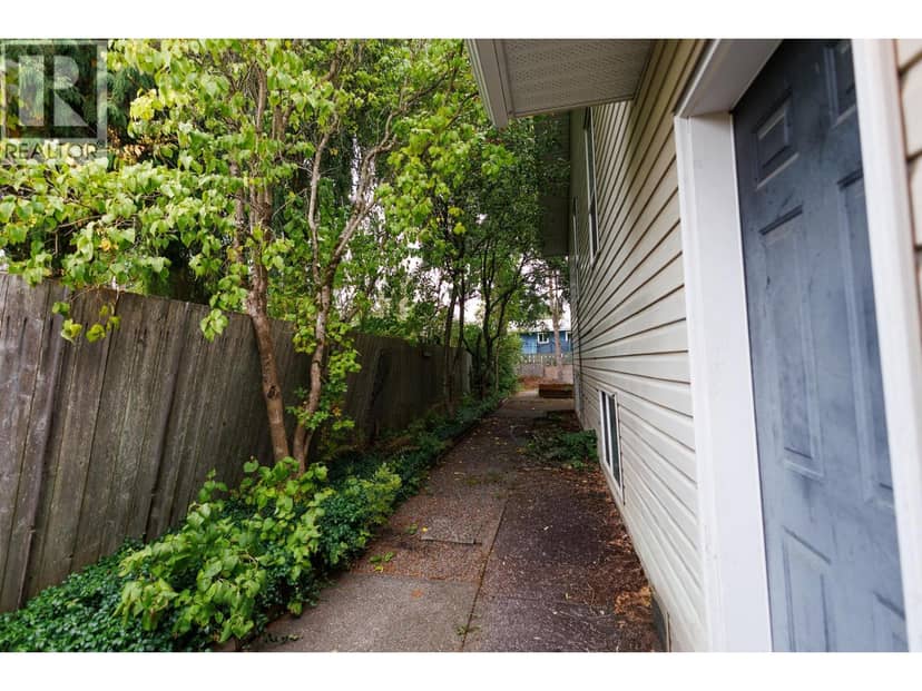 4828 WALSH AVENUE, Terrace, photo 2