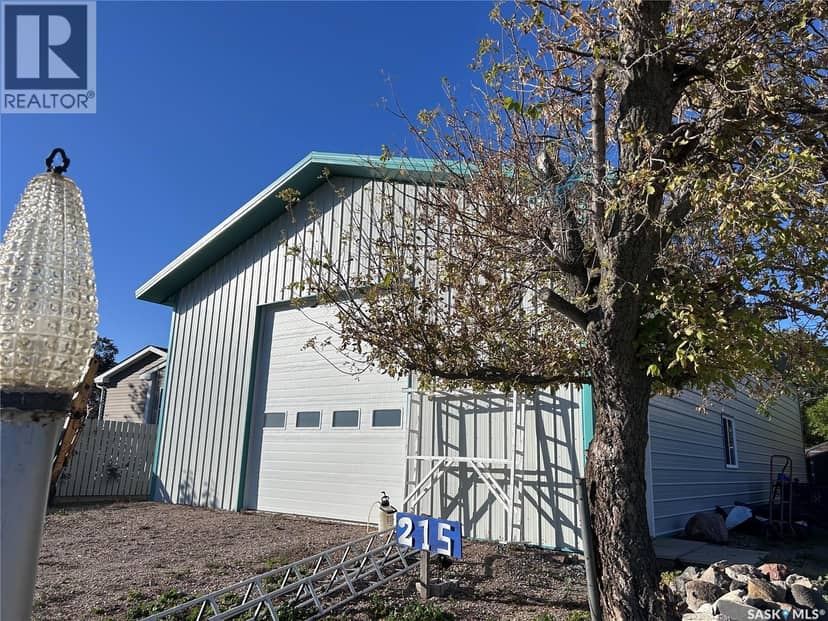 215 1st STREET, North Portal