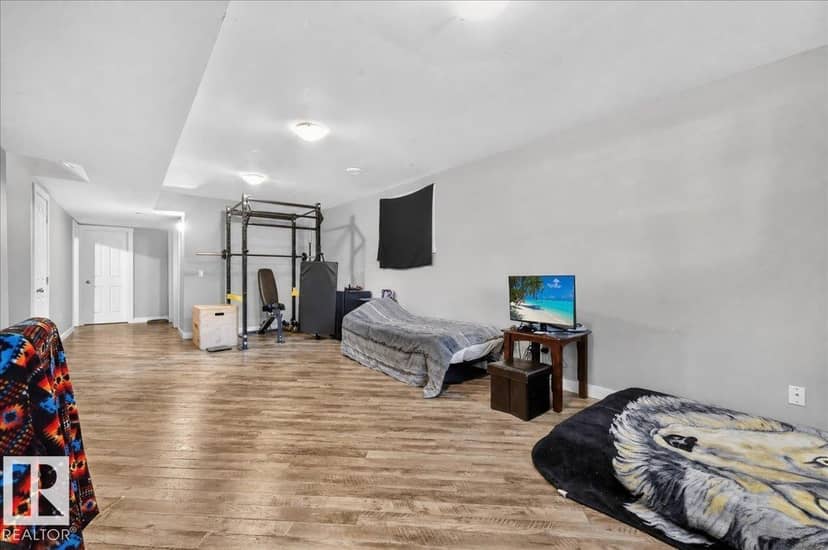 11947 67 ST NW — photo 34 of 40