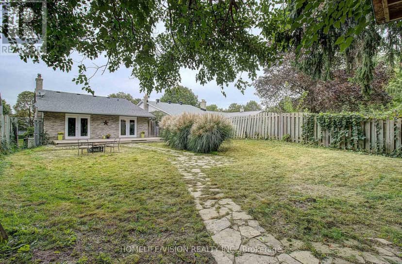 25 Radcliffe Drive — photo 35 of 39
