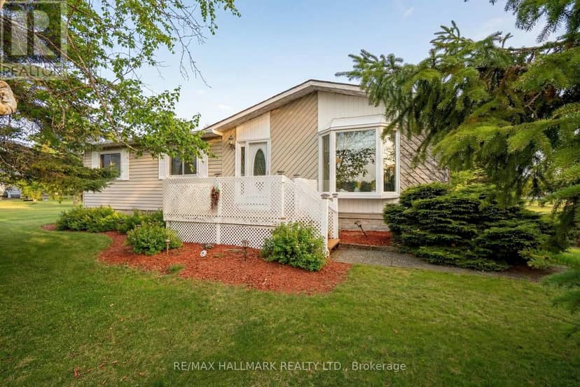 6 Seymour Street S — photo 1 of 31
