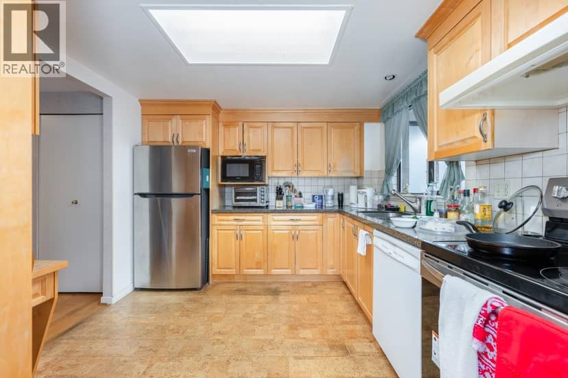 1601 6282 KATHLEEN AVENUE, Burnaby