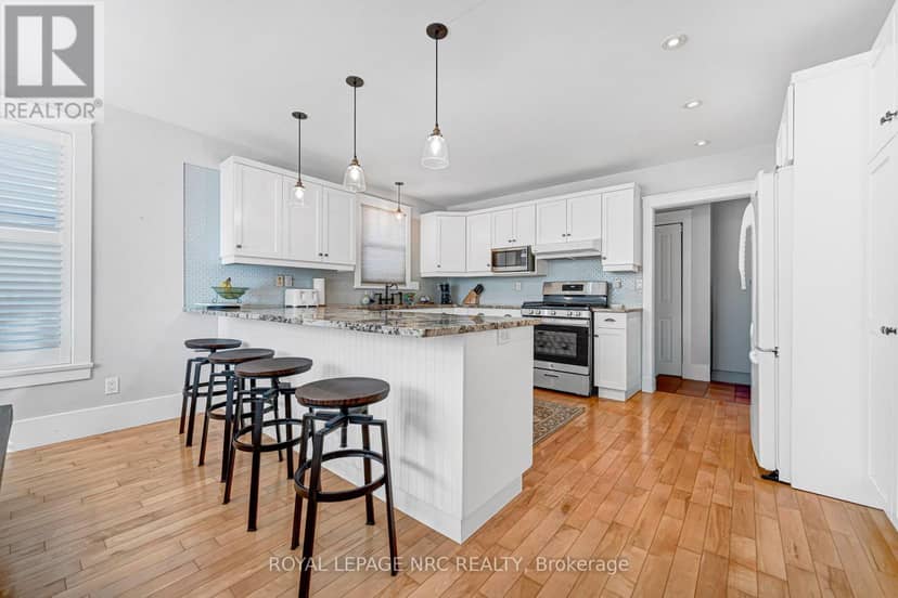 3 Luther Avenue — photo 21 of 40
