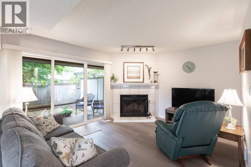 1174 INLET STREET, Coquitlam, photo 2