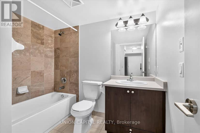 602 - 35 Saranac Boulevard — photo 19 of 40