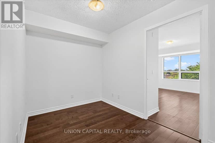 602 - 35 Saranac Boulevard — photo 17 of 40