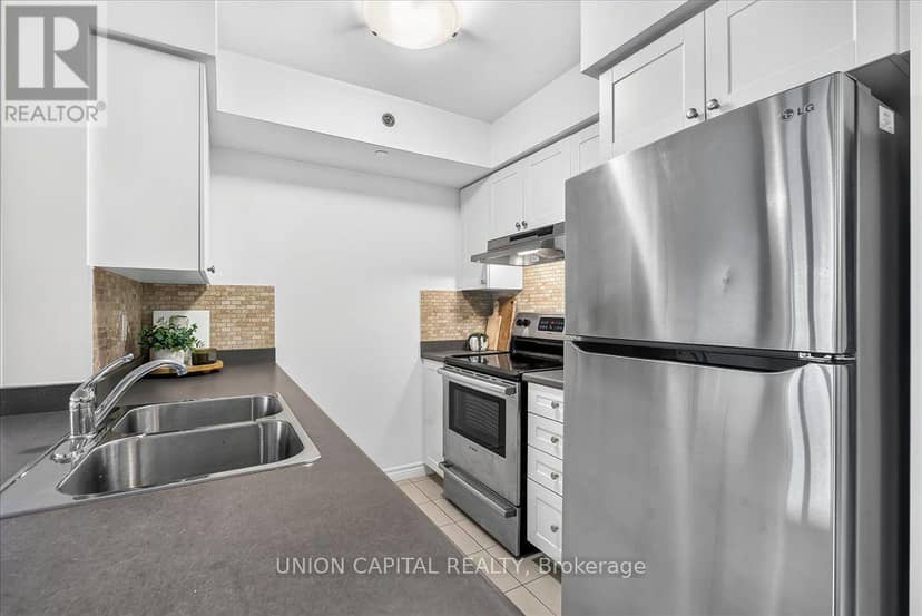 602 - 35 Saranac Boulevard, Toronto, photo 8