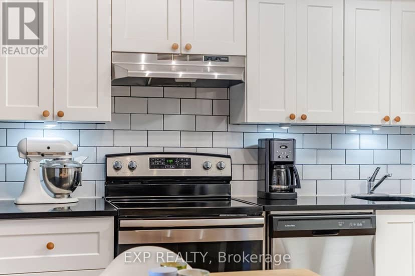 1030 - 60 Heintzman Street, Toronto, photo 3