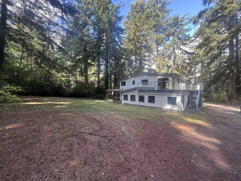 14340 28 AVENUE, Surrey, photo 2