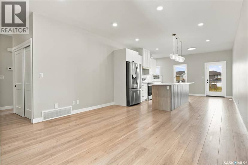 367 Leskiw BEND — photo 6 of 40