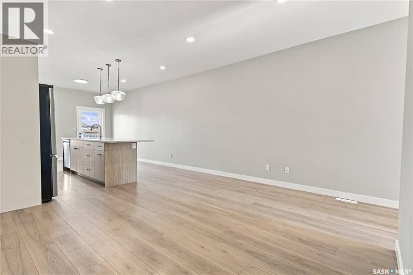 367 Leskiw BEND — photo 7 of 40