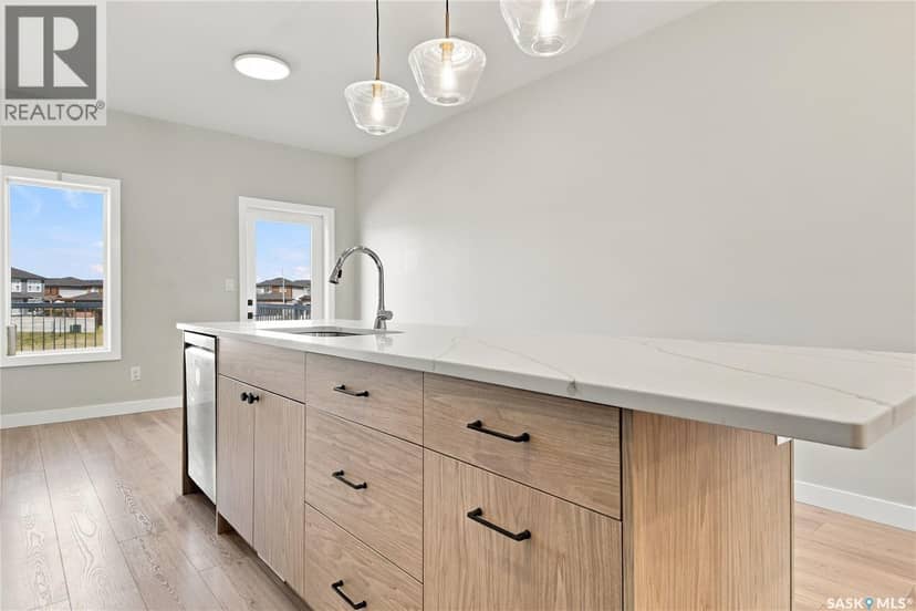367 Leskiw BEND — photo 8 of 40