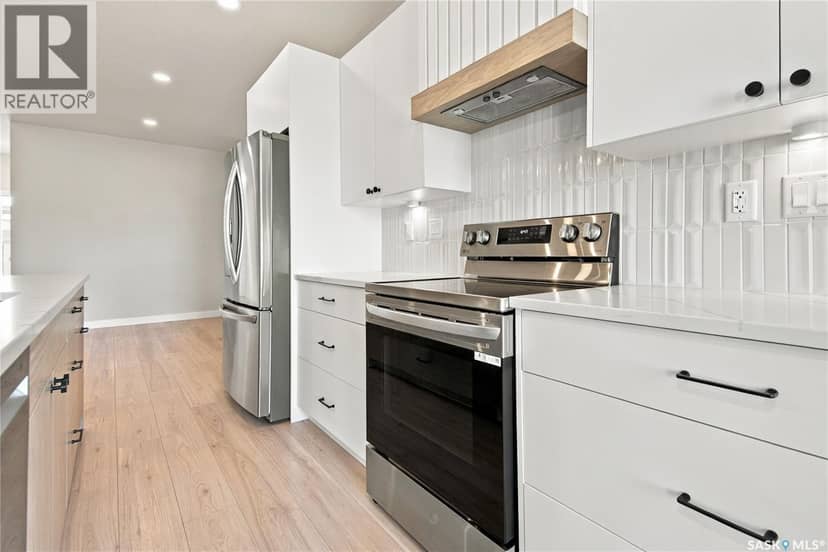 367 Leskiw BEND — photo 9 of 40