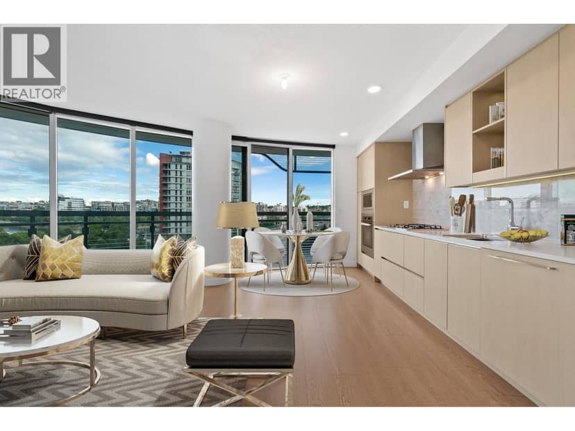 684 87 NELSON STREET, Vancouver