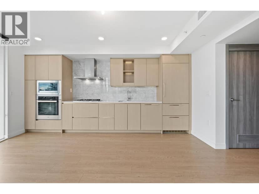 684 87 NELSON STREET, Vancouver, photo 3