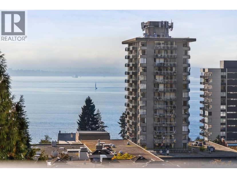 703 1737 DUCHESS AVENUE, West Vancouver