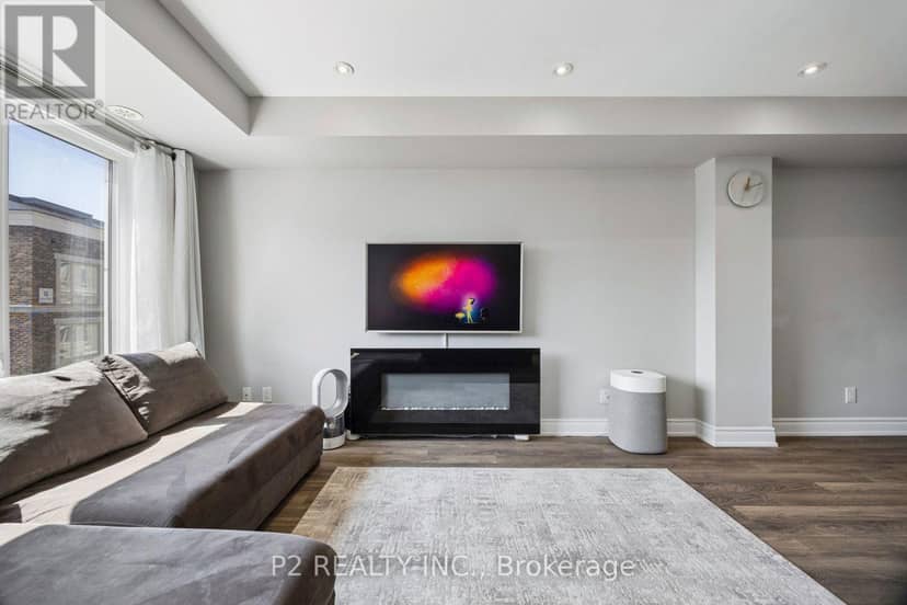 608 - 50 Dunsheath Way — photo 12 of 22