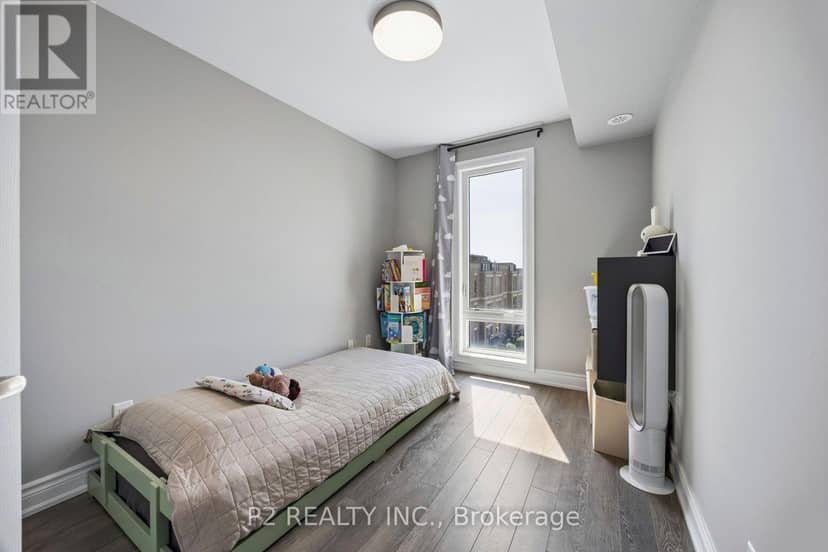 608 - 50 Dunsheath Way — photo 16 of 22