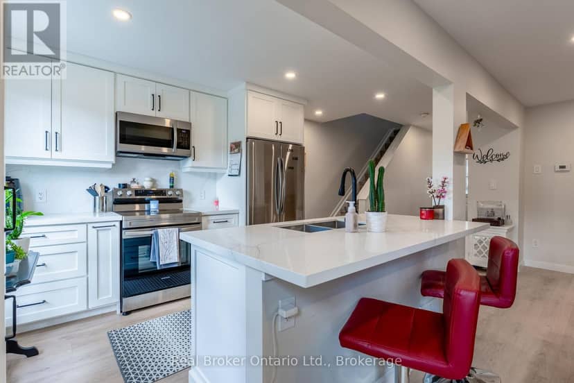38 Christie Crescent, Barrie, photo 8