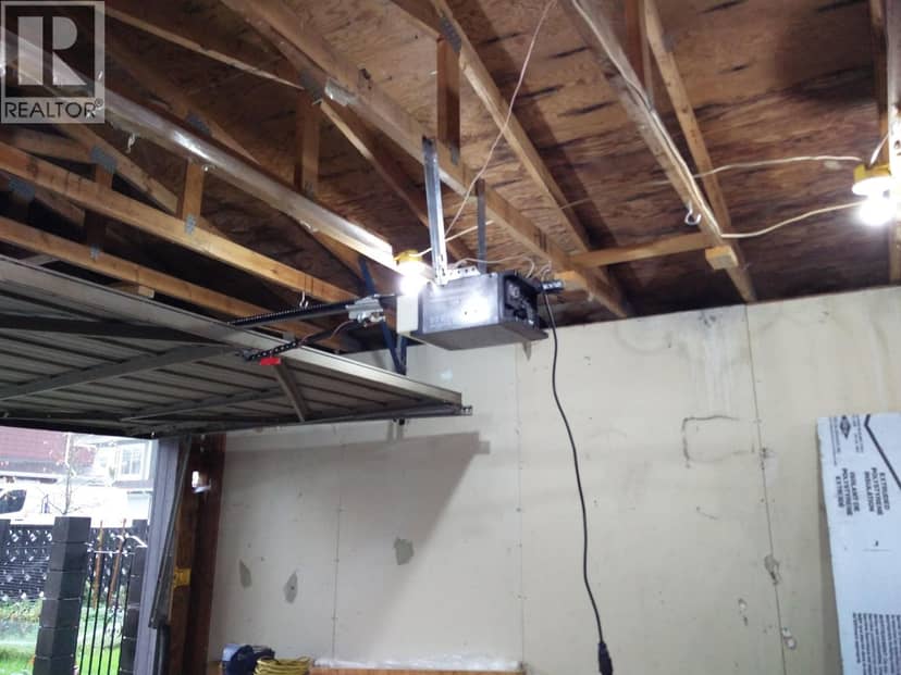 GARAGE 2161 PRAIRIE AVENUE, Port Coquitlam, photo 4