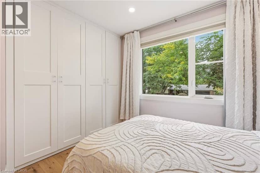 3368 GUILDWOOD Drive — photo 33 of 40