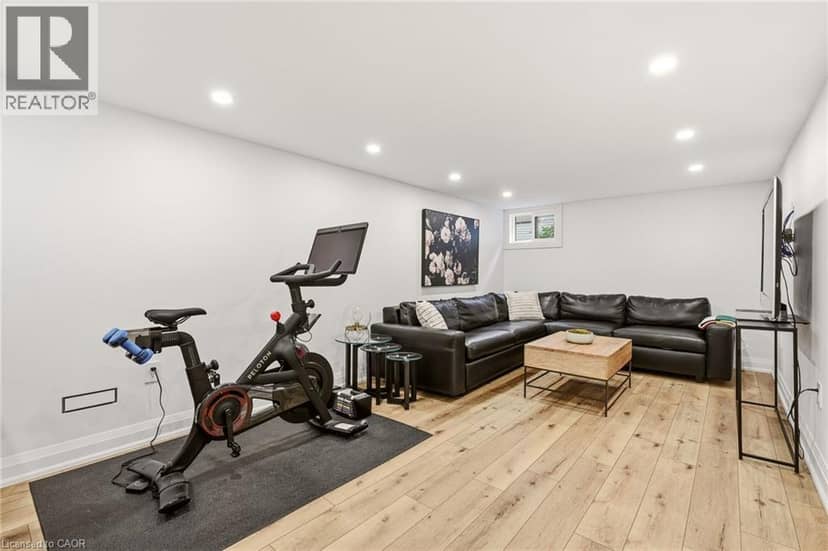 3368 GUILDWOOD Drive — photo 38 of 40