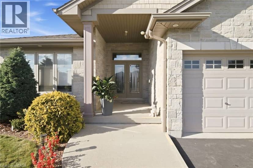 95 DRIFTWOOD Drive — photo 2 of 29