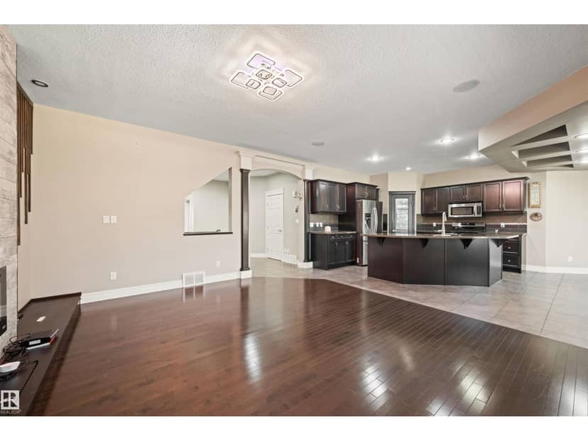2422 Warry Pl SW — photo 23 of 40