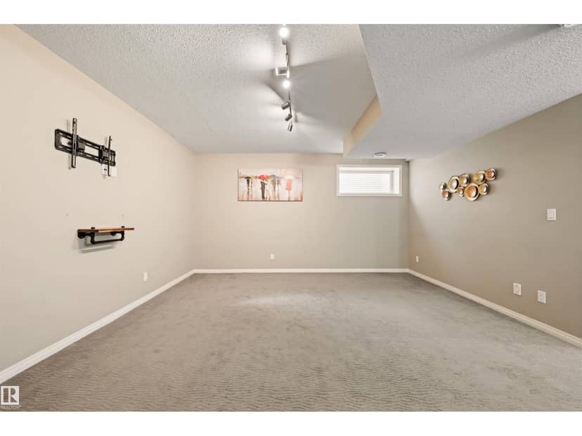 2422 Warry Pl SW — photo 30 of 40