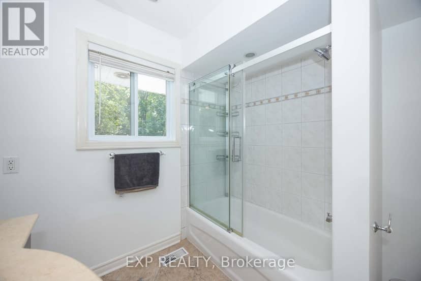 14 Carr Crescent — photo 36 of 40