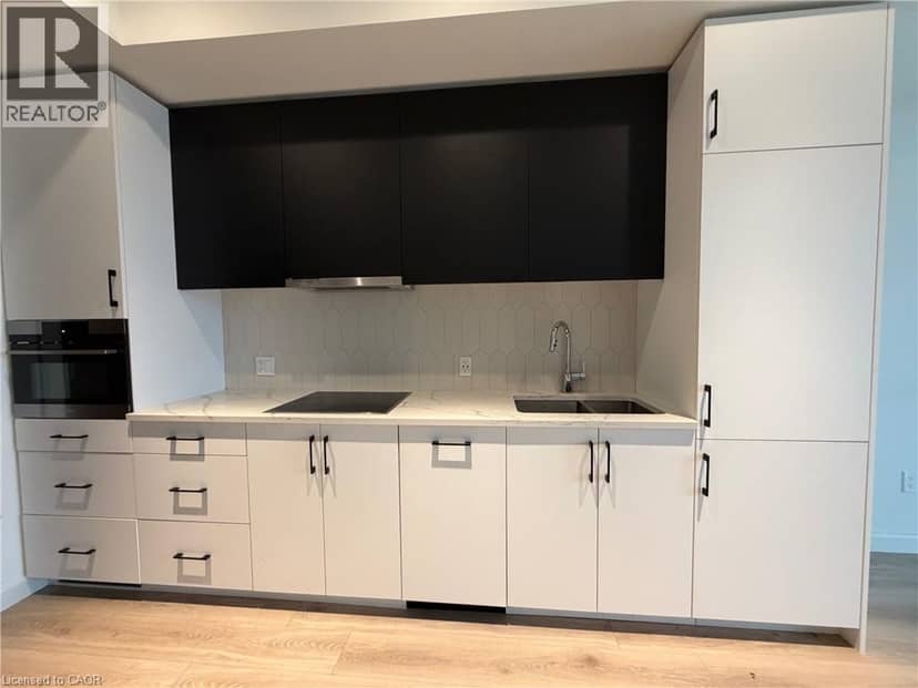 741 KING Street W Unit# 301 — photo 14 of 28