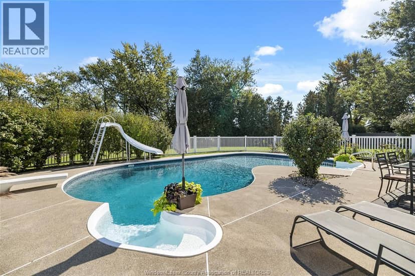 3926 ROSELAND DRIVE West — photo 5 of 32