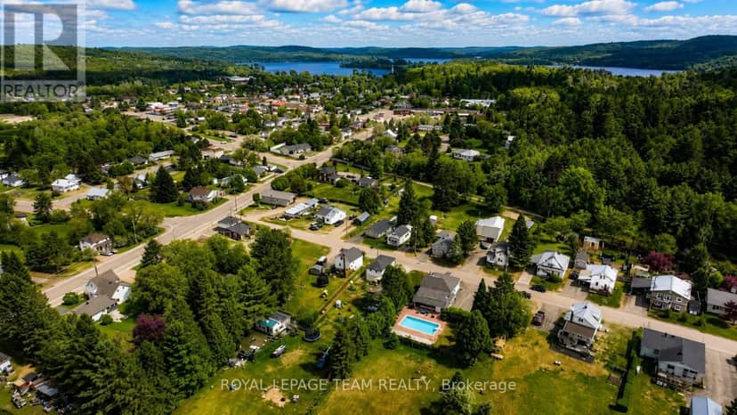 26 Lane Street, Madawaska Valley, photo 7