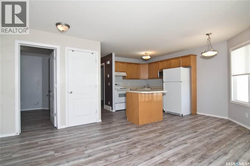 1049 Birchwood PLACE — photo 9 of 11