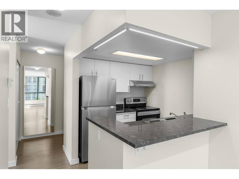 607 55 TENTH STREET, New Westminster, photo 5