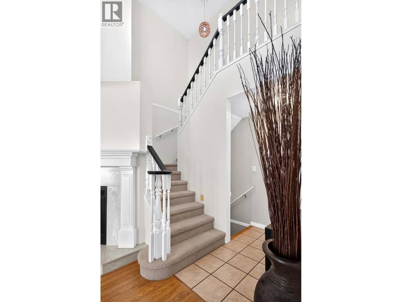 408 777 EIGHTH STREET, New Westminster, photo 8