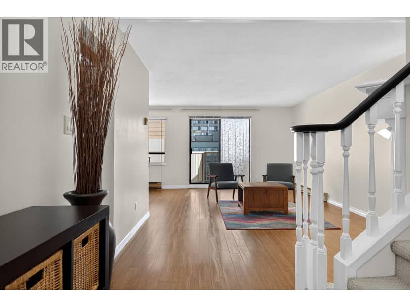 408 777 EIGHTH STREET, New Westminster, photo 3