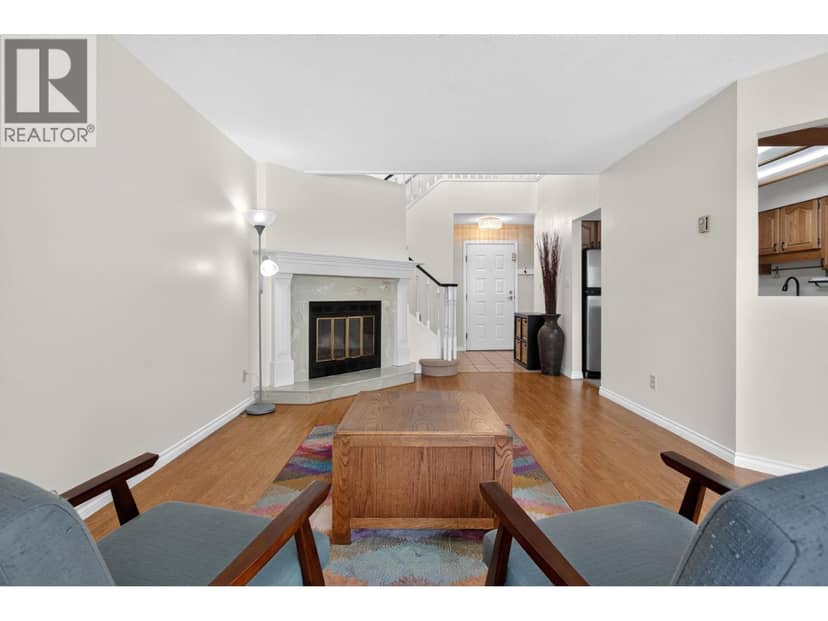 408 777 EIGHTH STREET, New Westminster, photo 6