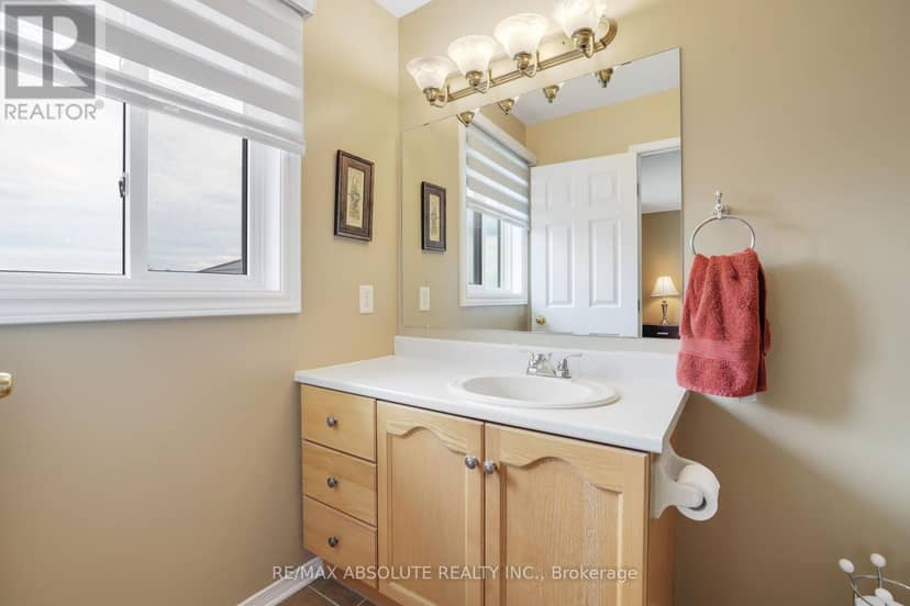 14 Riley Crescent — photo 20 of 40