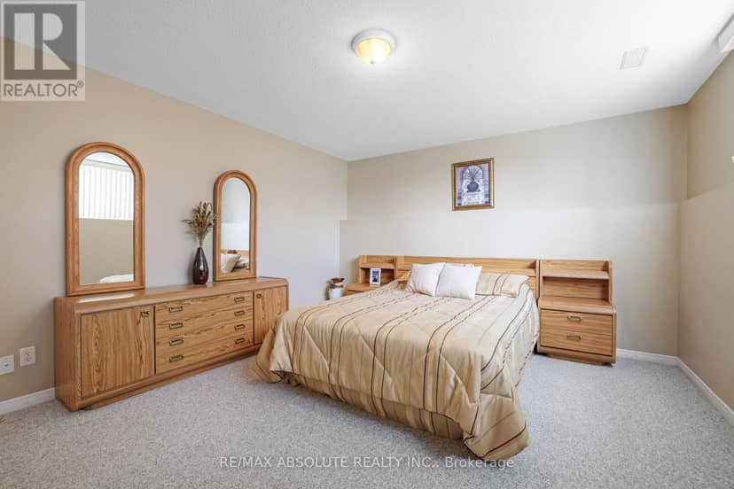 14 Riley Crescent — photo 37 of 40