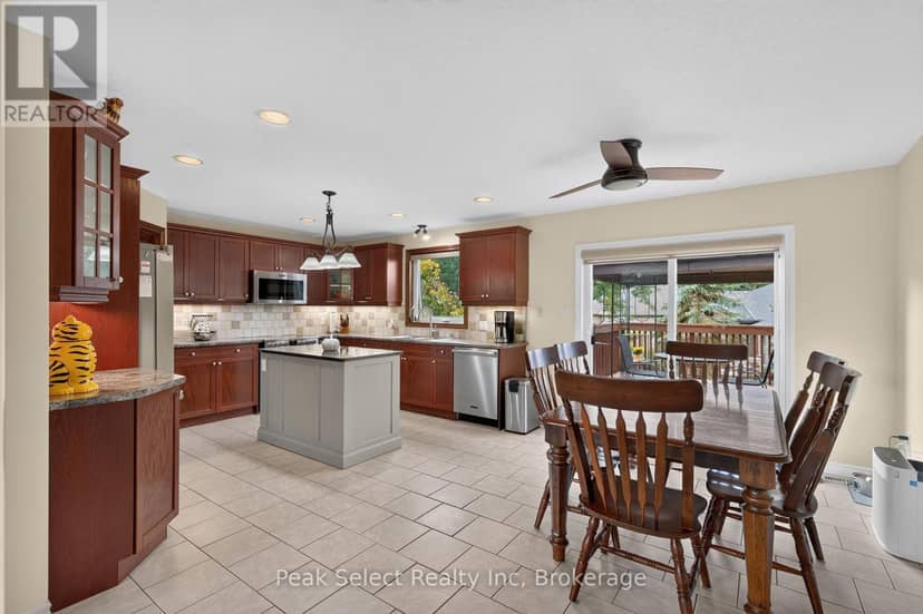 88 Saxonville Court — photo 11 of 40
