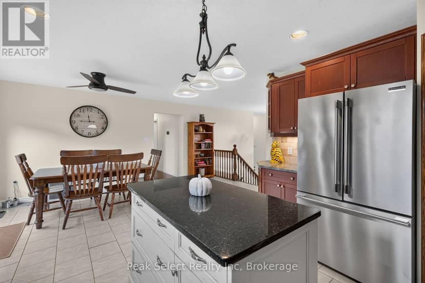 88 Saxonville Court — photo 12 of 40